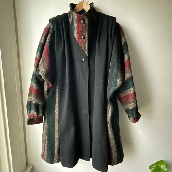 Vintage 80s CONCEPTS Black, Green and Red Striped Wool Coat 🇺🇸 USA Union Made - Picture 2 of 6